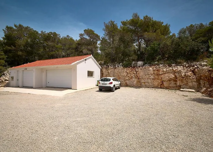 Tilla\'S House